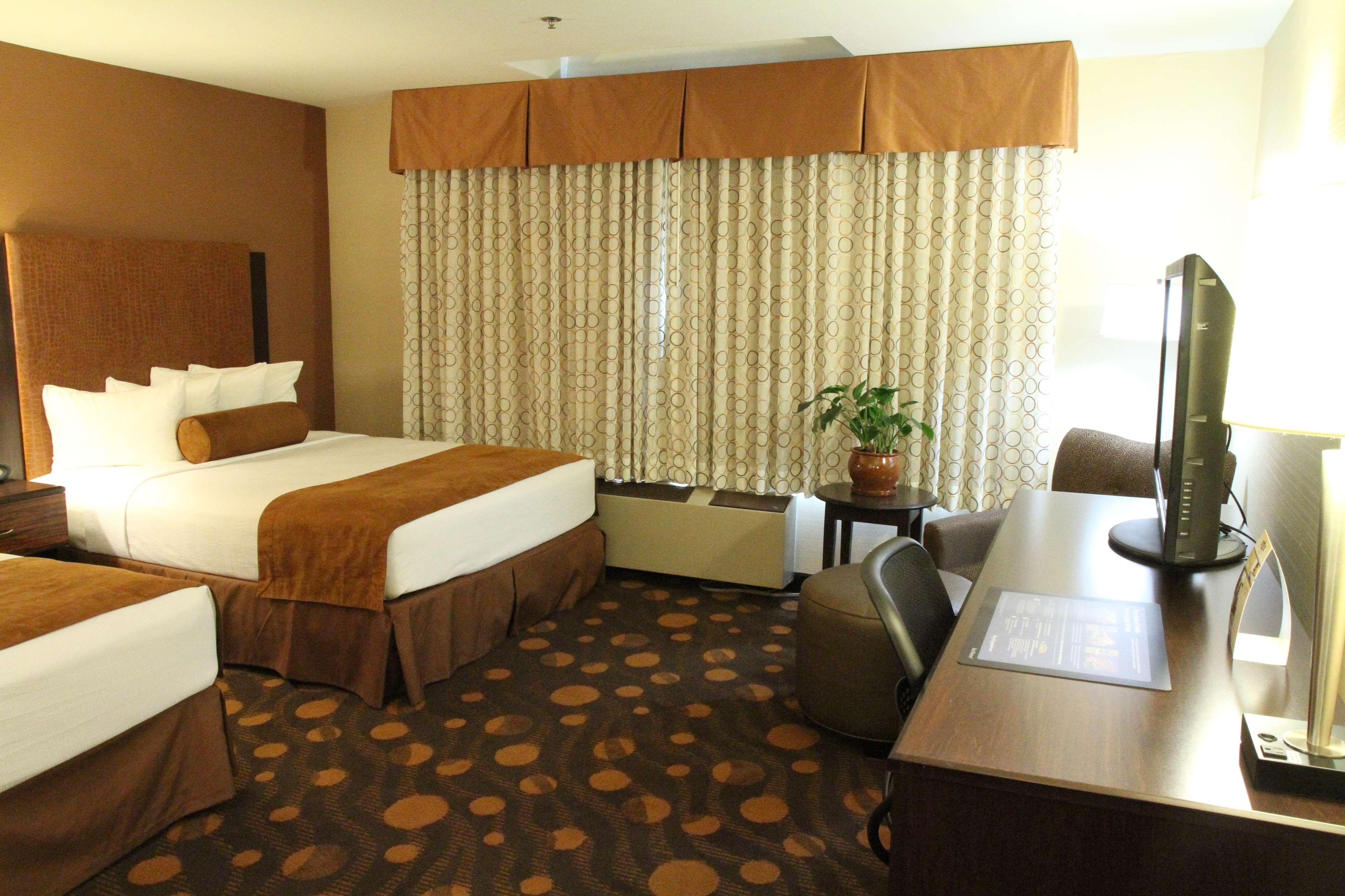 Best Western Plus Suites Hotel Coronado Island Екстериор снимка