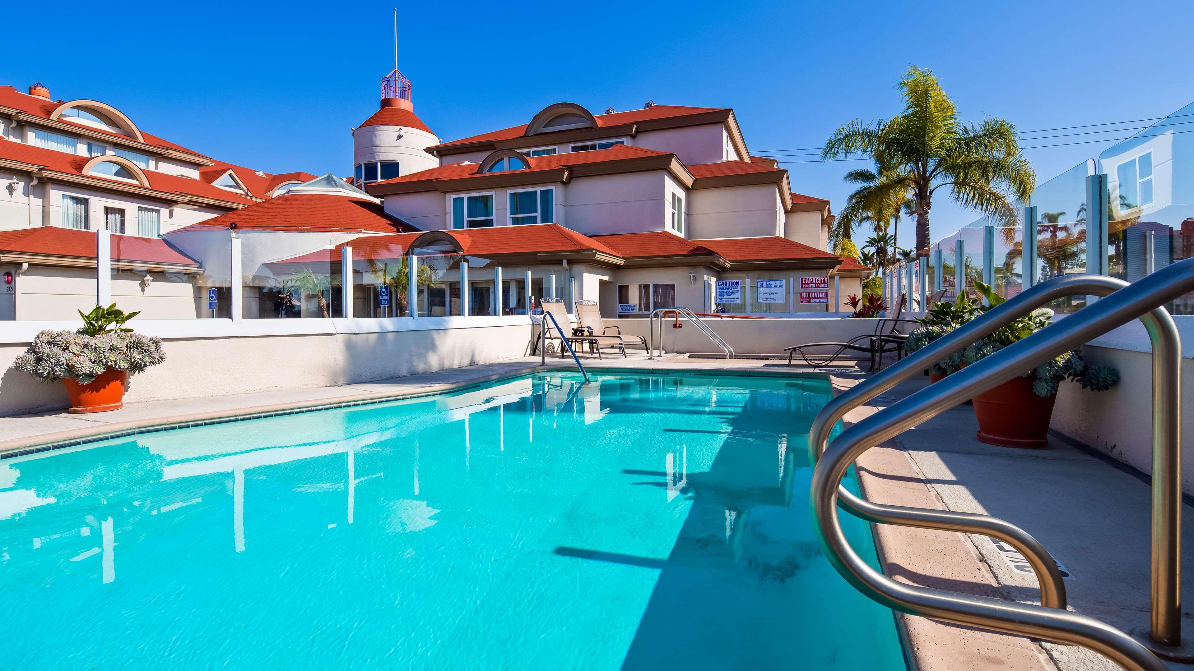 Best Western Plus Suites Hotel Coronado Island Екстериор снимка