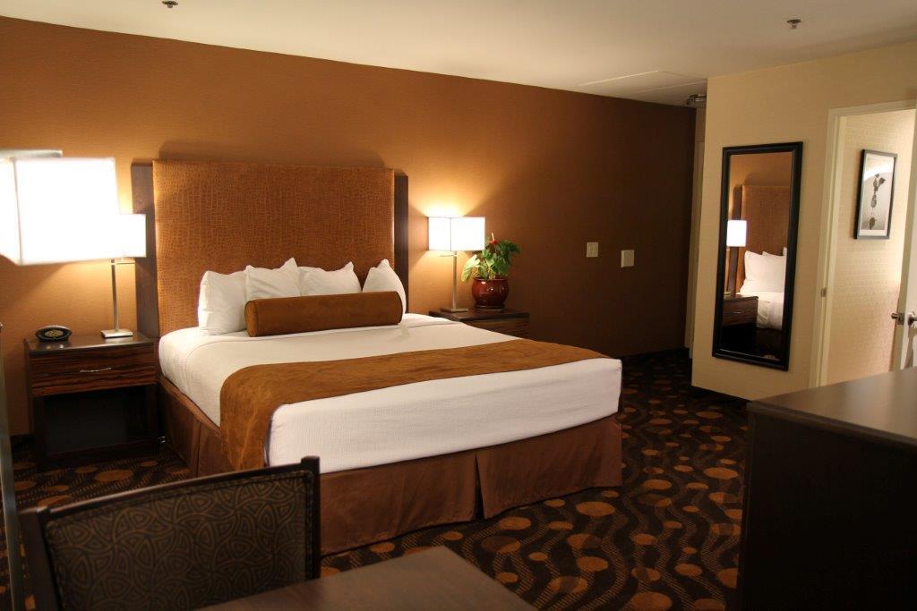 Best Western Plus Suites Hotel Coronado Island Екстериор снимка