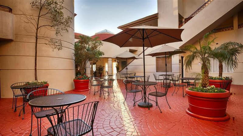 Best Western Plus Suites Hotel Coronado Island Екстериор снимка