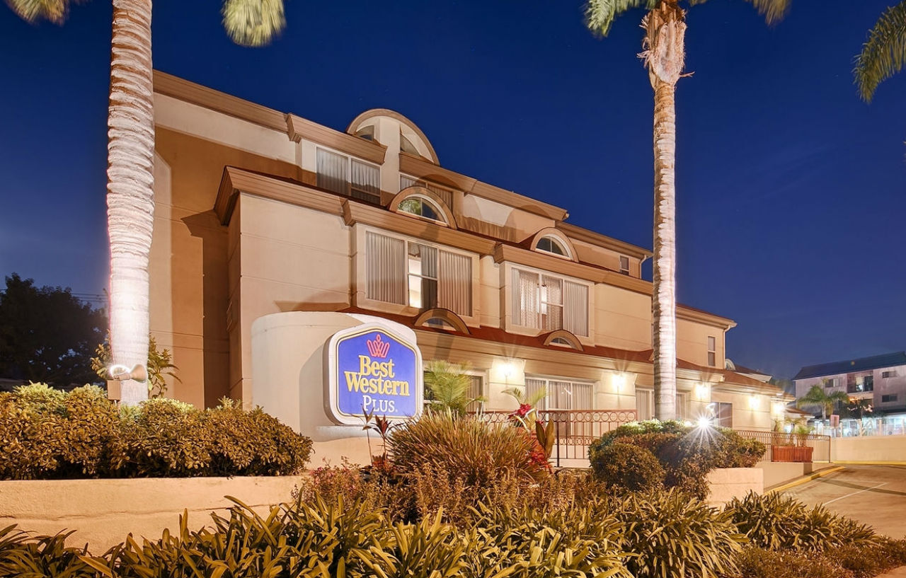 Best Western Plus Suites Hotel Coronado Island Екстериор снимка